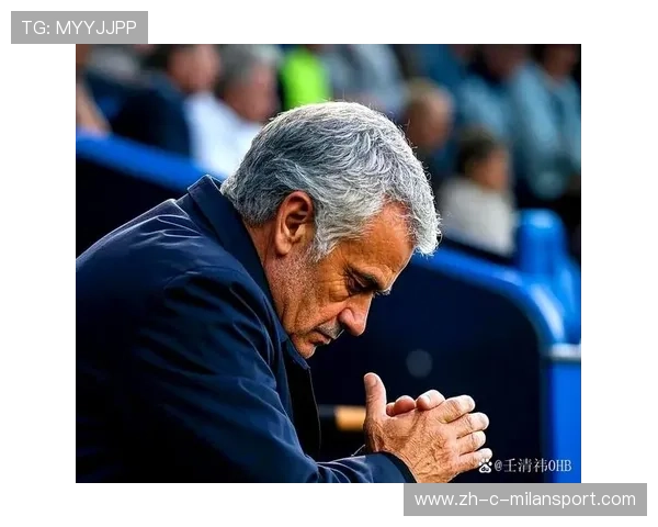 世界名帅怒踹广告牌，背后的深层次原因你知道吗？