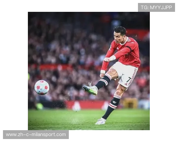 C罗再次梅开二度，曼联4-0大胜热刺，士气高涨